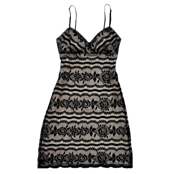 First Kiss Dresses & Skirts - Vintage 90’s First Kiss Lace Dress